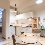 Aelia בית הארחה 4*