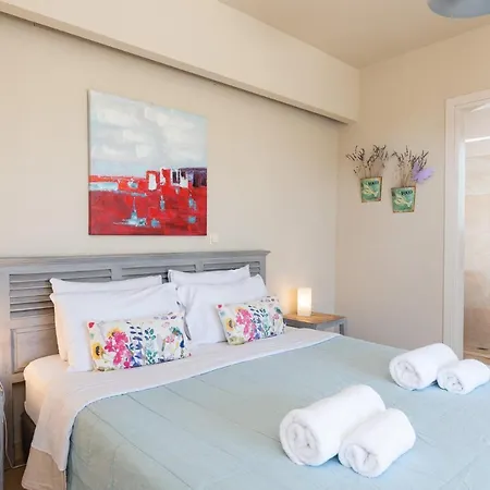 Aelia Guest house 4*